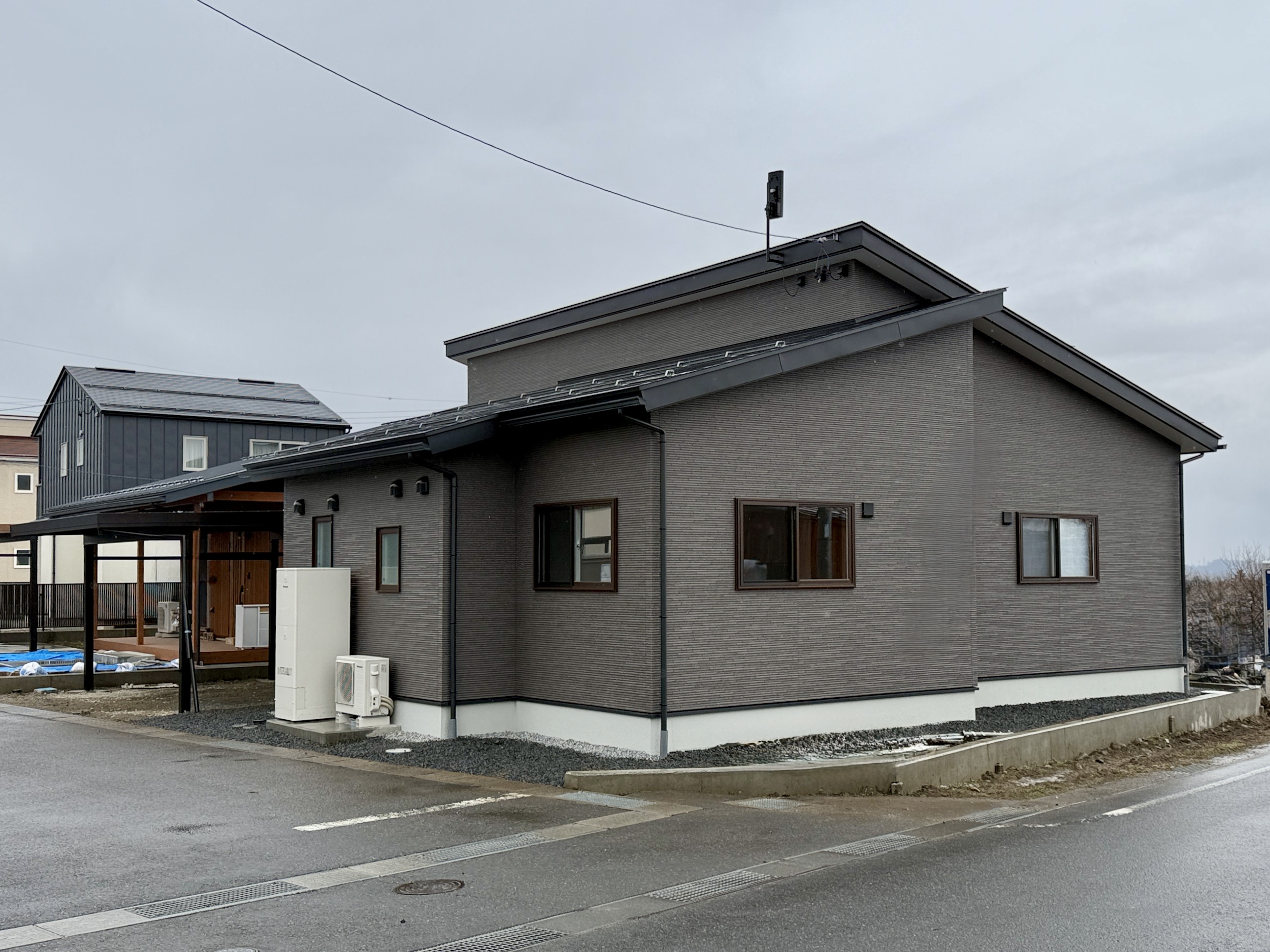 施工事例　長く住みやすいフラットな家